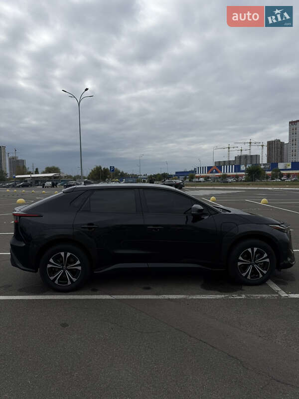 Позашляховик / Кросовер Toyota bZ4X 2022 в Києві фото 8 Позашляховик / Кросовер Toyota bZ4X 2022 в Києві