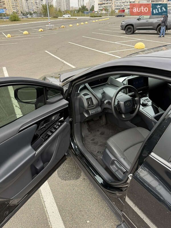 Позашляховик / Кросовер Toyota bZ4X 2022 в Києві фото 11 Позашляховик / Кросовер Toyota bZ4X 2022 в Києві