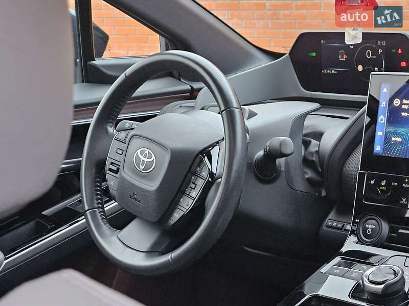 Внедорожник / Кроссовер Toyota bZ4X 2022 в Киеве