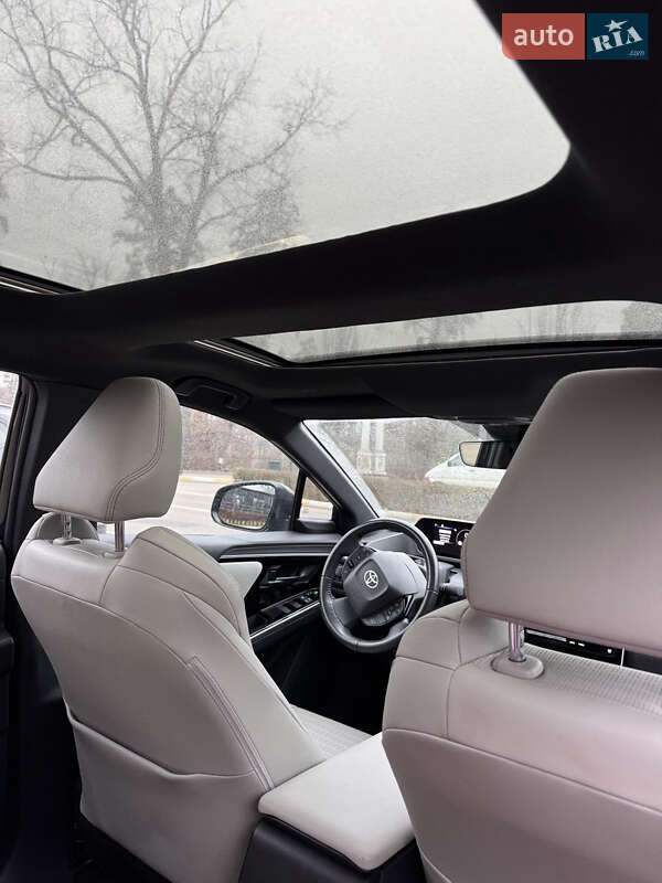 Внедорожник / Кроссовер Toyota bZ4X 2022 в Буче