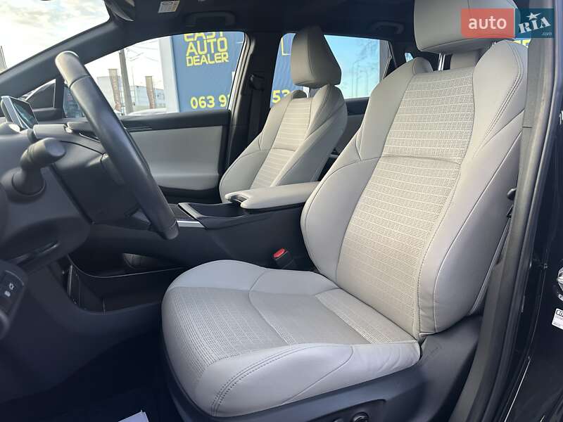 Внедорожник / Кроссовер Toyota bZ4X 2022 в Киеве