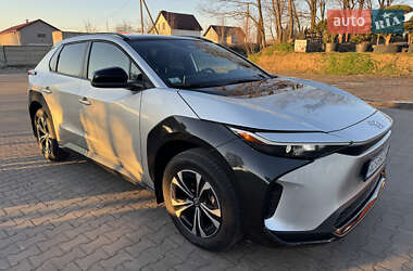 Позашляховик / Кросовер Toyota bZ4X 2024 в Луцьку