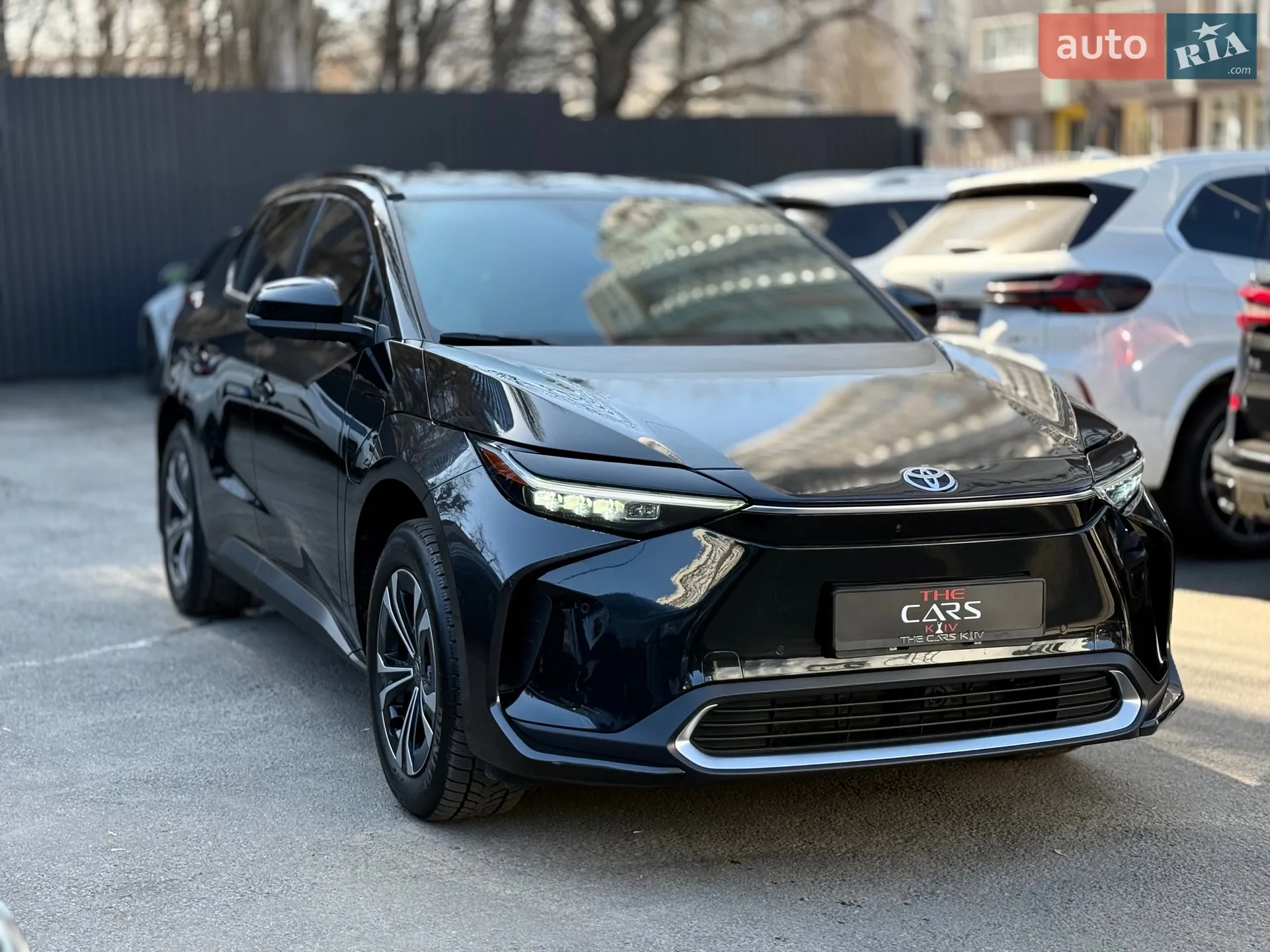 2022 Toyota bZ4X - мініатюра 3