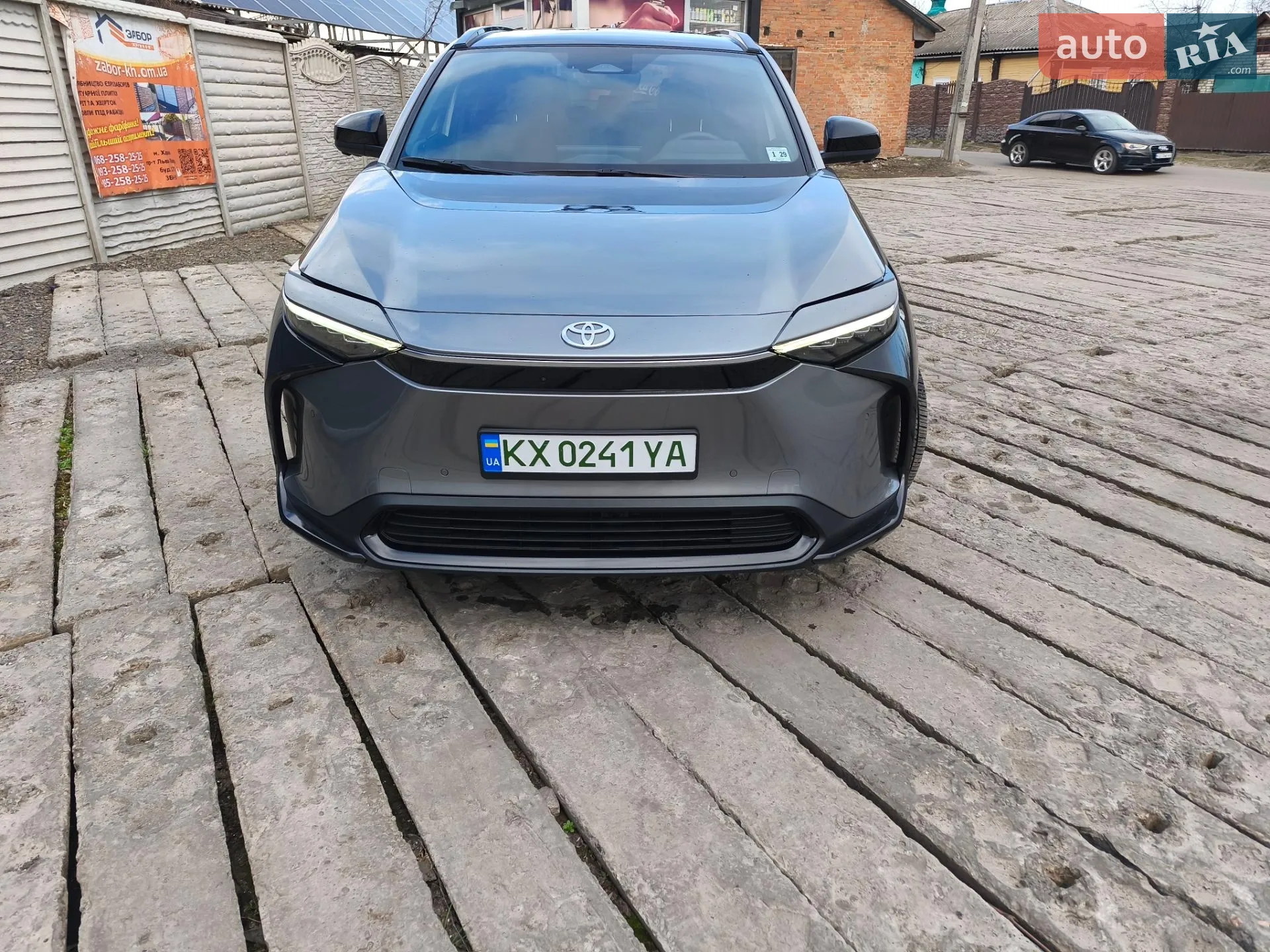 2023 Toyota bZ4X - мініатюра 3