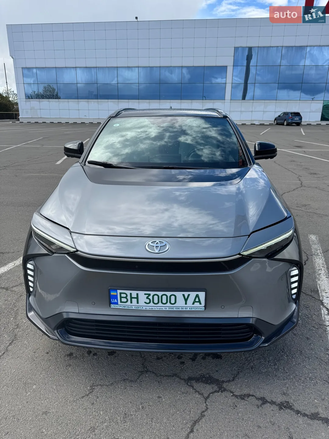2022 Toyota bZ4X - мініатюра 3