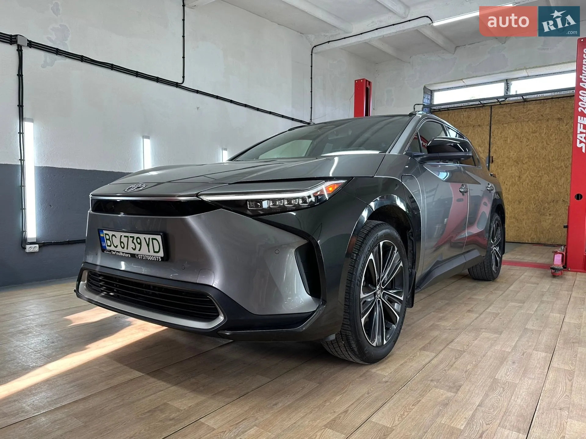 2023 Toyota bZ4X - мініатюра 2