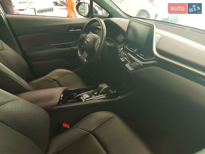 Позашляховик / Кросовер Toyota C-HR EV 2020 в Кропивницькому фото 11 Позашляховик / Кросовер Toyota C-HR EV 2020 в Кропивницькому