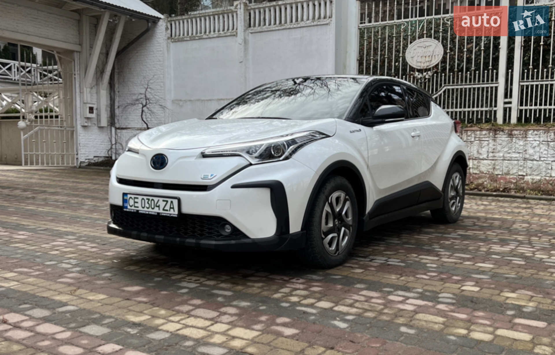 2022 Toyota C-HR - мініатюра 2