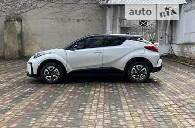 Позашляховик / Кросовер Toyota C-HR EV 2022 в Чернівцях