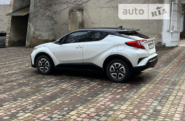 Позашляховик / Кросовер Toyota C-HR EV 2022 в Чернівцях