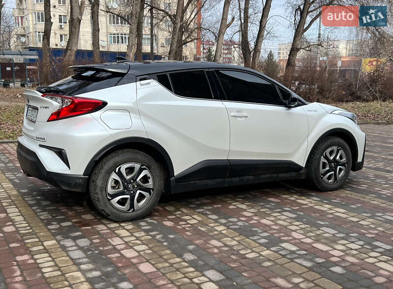Внедорожник / Кроссовер Toyota C-HR EV 2022 в Черновцах фото 11 Внедорожник / Кроссовер Toyota C-HR EV 2022 в Черновцах