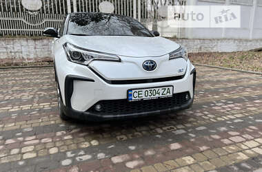 Позашляховик / Кросовер Toyota C-HR EV 2022 в Чернівцях