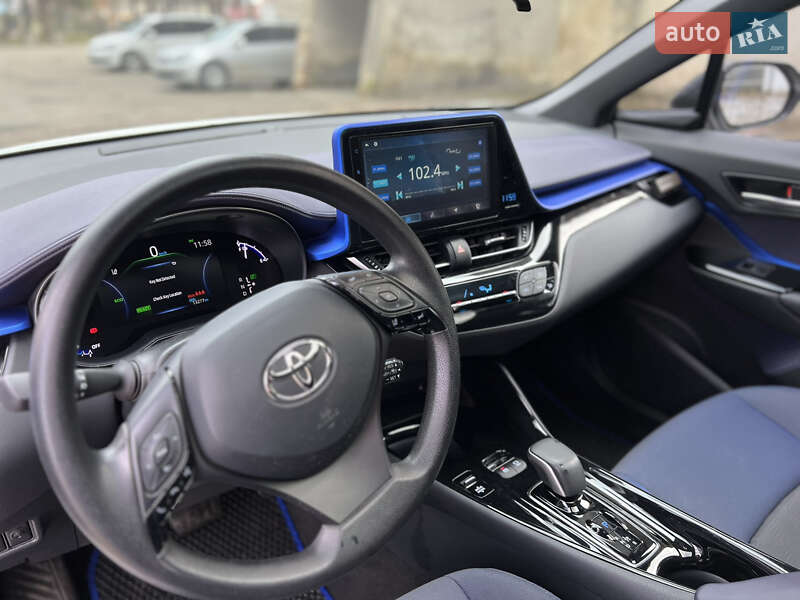 Внедорожник / Кроссовер Toyota C-HR EV 2022 в Черновцах фото 20 Внедорожник / Кроссовер Toyota C-HR EV 2022 в Черновцах