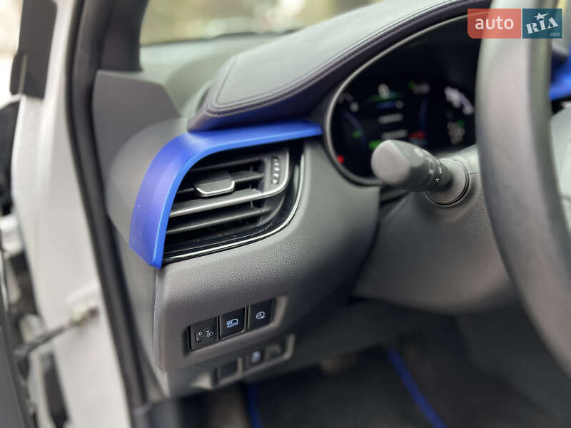 Внедорожник / Кроссовер Toyota C-HR EV 2022 в Черновцах фото 23 Внедорожник / Кроссовер Toyota C-HR EV 2022 в Черновцах