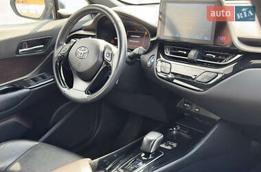 Внедорожник / Кроссовер Toyota C-HR EV 2020 в 