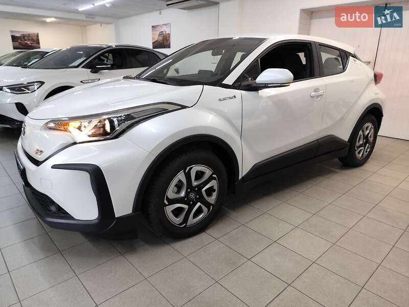 Toyota C-HR EV 2021