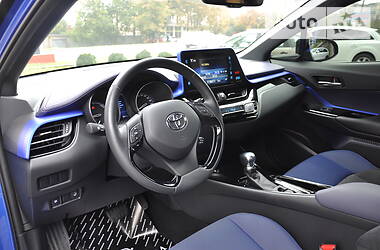 Внедорожник / Кроссовер Toyota C-HR 2018 в Одессе