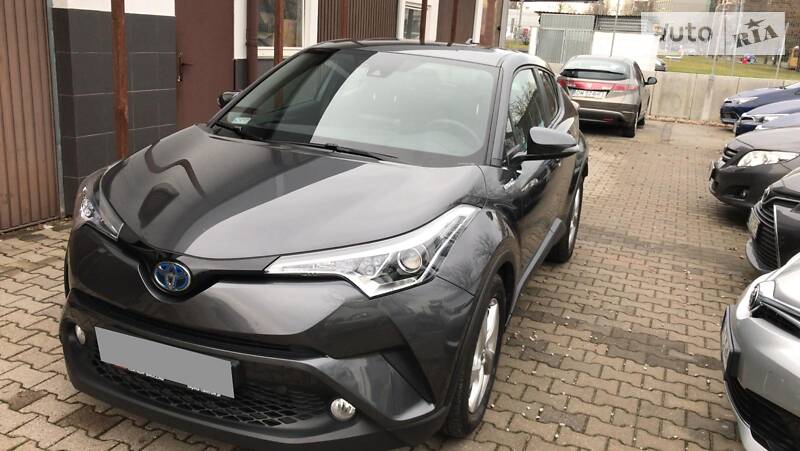 Внедорожник / Кроссовер Toyota C-HR 2018 в Киеве