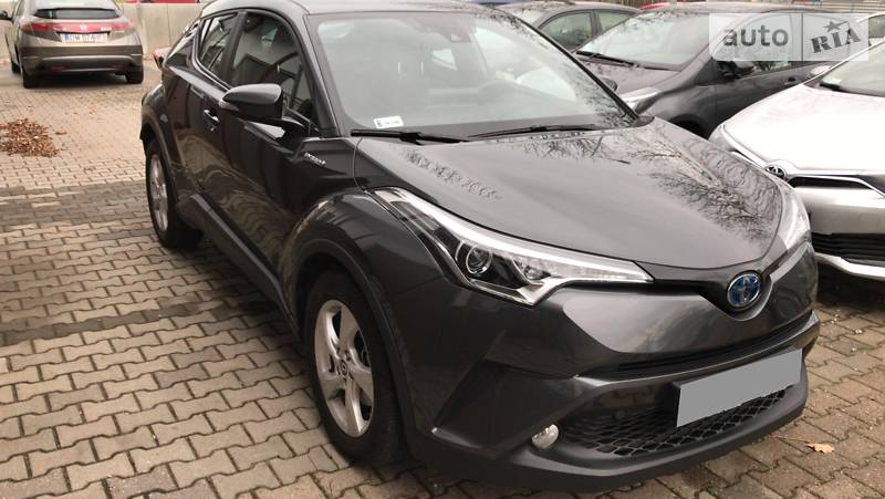 Внедорожник / Кроссовер Toyota C-HR 2018 в Киеве