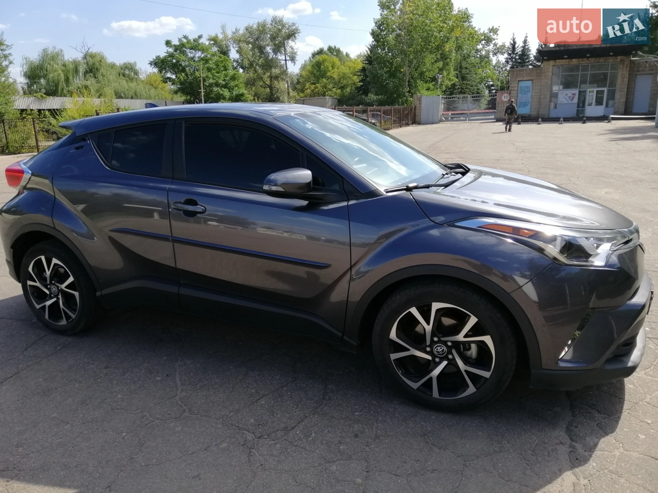 2017 Toyota C-HR - мініатюра 9
