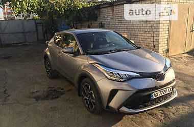 Позашляховик / Кросовер Toyota C-HR 2020 в Харкові