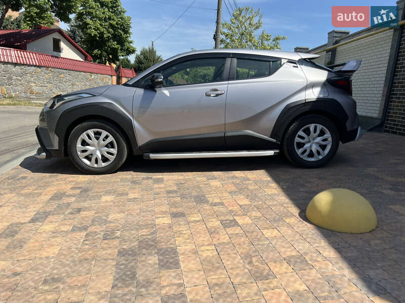 Внедорожник / Кроссовер Toyota C-HR 2019 в Николаеве
