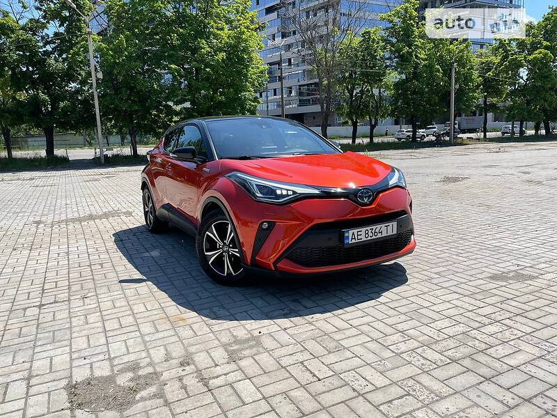 Внедорожник / Кроссовер Toyota C-HR 2021 в Днепре