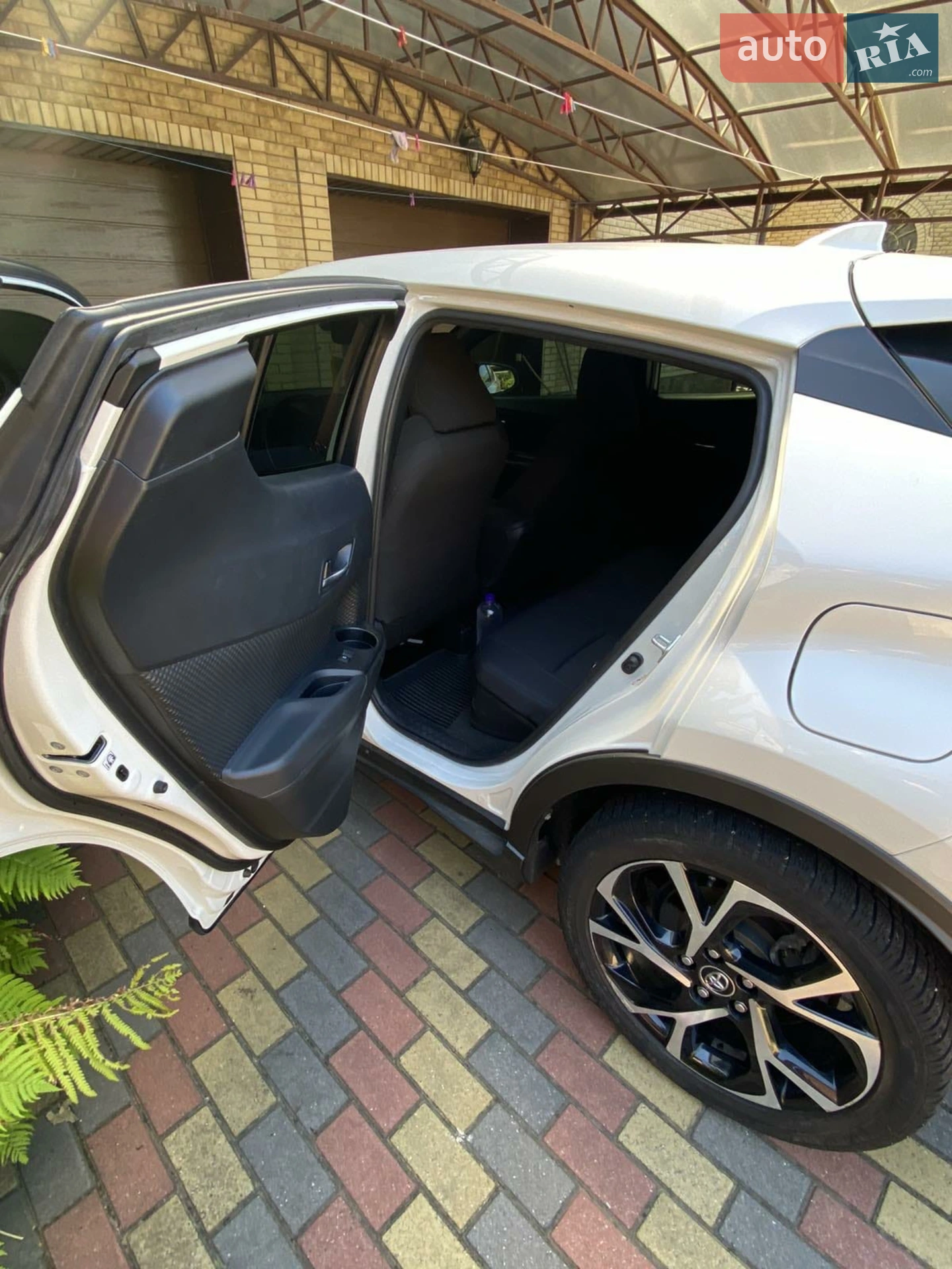 2017 Toyota C-HR - мініатюра 6