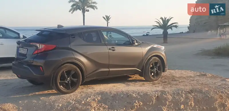 Toyota C-HR