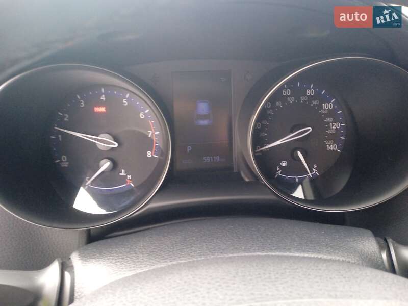 Внедорожник / Кроссовер Toyota C-HR 2018 в Коломые фото 5 Внедорожник / Кроссовер Toyota C-HR 2018 в Коломые