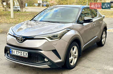 Внедорожник / Кроссовер Toyota C-HR 2016 в Горишних Плавнях