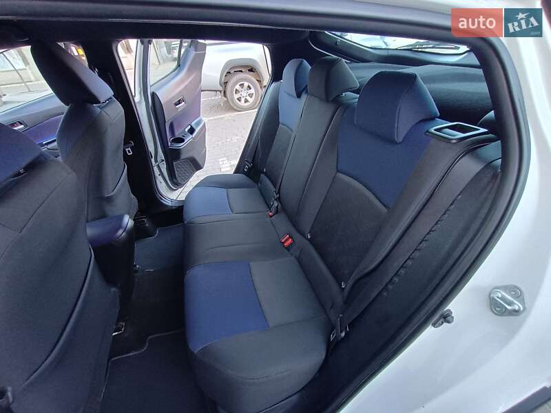 Внедорожник / Кроссовер Toyota C-HR 2016 в Измаиле