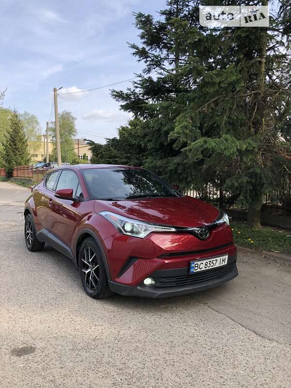 Внедорожник / Кроссовер Toyota C-HR 2019 в Львове