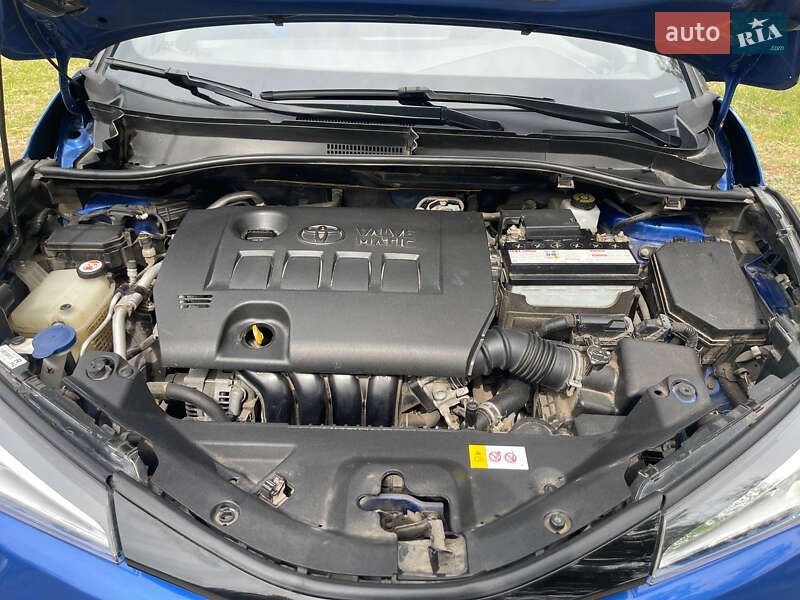 Позашляховик / Кросовер Toyota C-HR 2018 в Запоріжжі