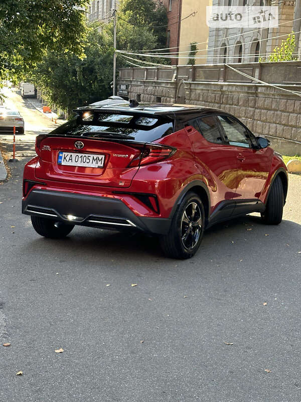 Внедорожник / Кроссовер Toyota C-HR 2022 в Киеве