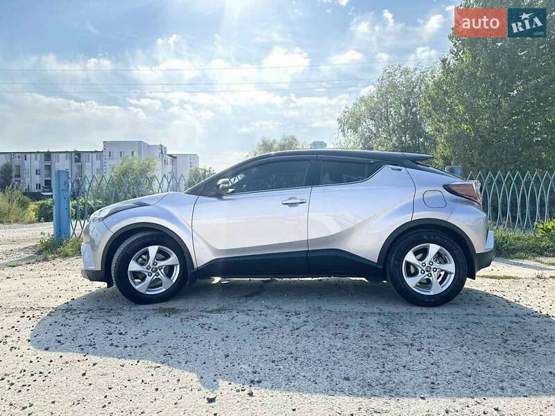 Внедорожник / Кроссовер Toyota C-HR 2016 в Черновцах фото 3 Внедорожник / Кроссовер Toyota C-HR 2016 в Черновцах