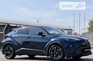 Внедорожник / Кроссовер Toyota C-HR 2022 в Запорожье