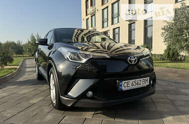 Позашляховик / Кросовер Toyota C-HR 2017 в Києві