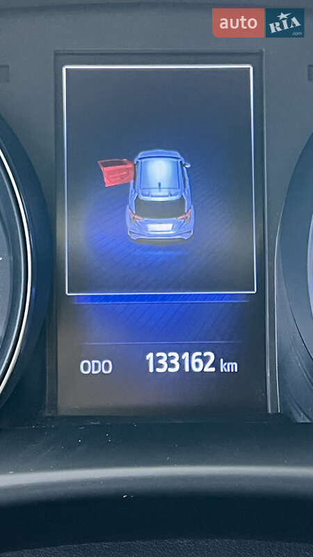 Позашляховик / Кросовер Toyota C-HR 2016 в Миколаєві