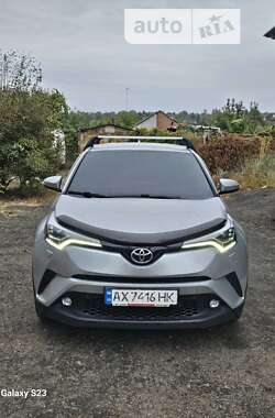 Позашляховик / Кросовер Toyota C-HR 2018 в Харкові