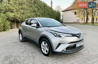 Позашляховик / Кросовер Toyota C-HR 2017 в Калуші