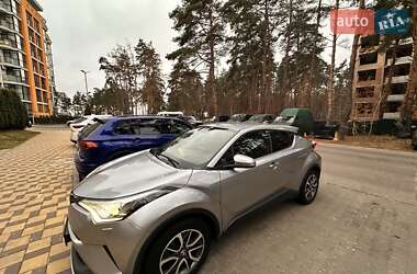 Позашляховик / Кросовер Toyota C-HR 2018 в Бучі