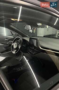Позашляховик / Кросовер Toyota C-HR 2019 в Полтаві