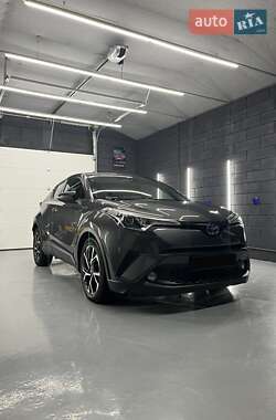 Позашляховик / Кросовер Toyota C-HR 2019 в Полтаві