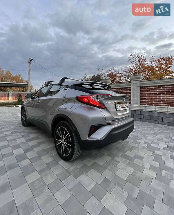 Внедорожник / Кроссовер Toyota C-HR 2019 в Львове