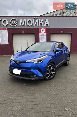 Позашляховик / Кросовер Toyota C-HR 2017 в Запоріжжі