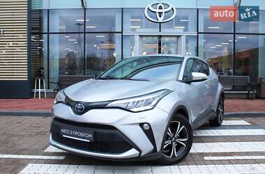 Позашляховик / Кросовер Toyota C-HR 2022 в Києві