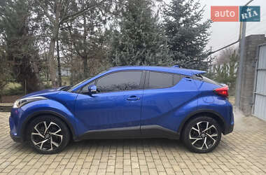 Внедорожник / Кроссовер Toyota C-HR 2017 в Днепре