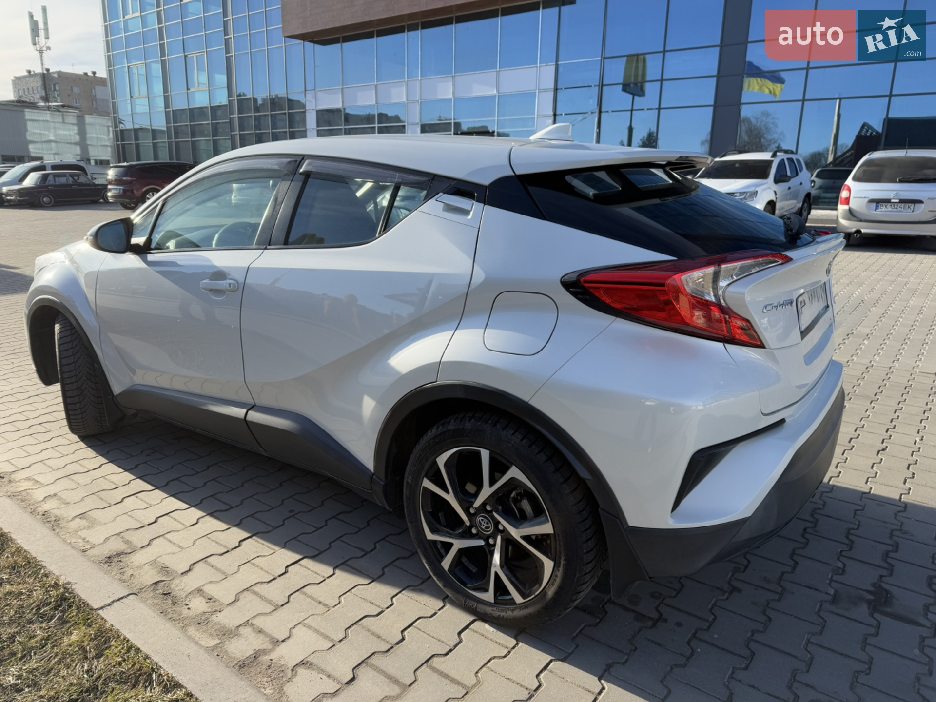 2017 Toyota C-HR - мініатюра 3