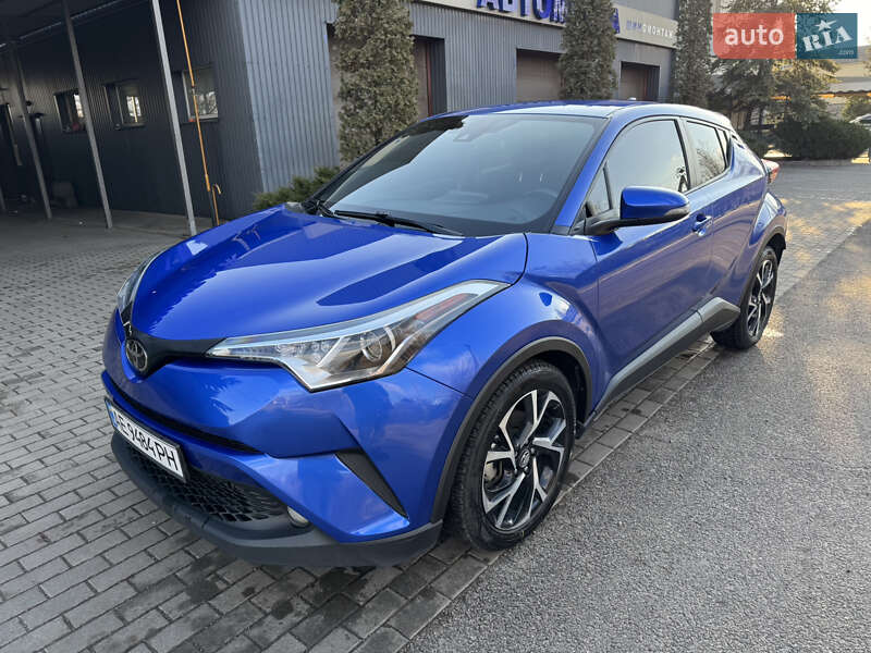 Позашляховик / Кросовер Toyota C-HR 2018 в Павлограді